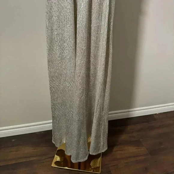 NWT Lulus All That Shimmers Is Gold dress M - Picture 5 of 8